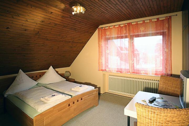 Room 7 of 41
