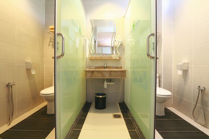 Clean Restrooms
