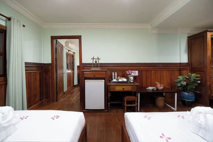 Room 43 of 84