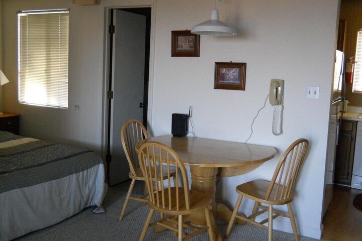 Room 2 of 9