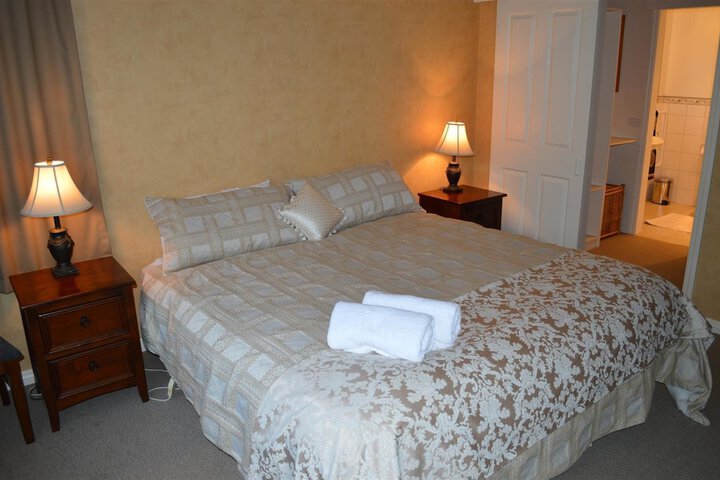 Room 3 of 14