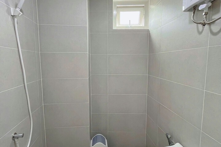 Room 16 of 19