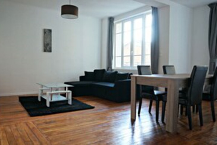 Room 7 of 15