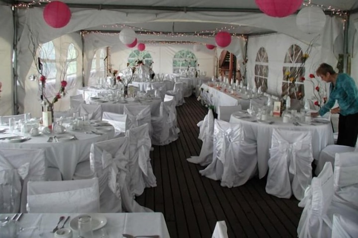 Ballroom/Hall 76 of 154