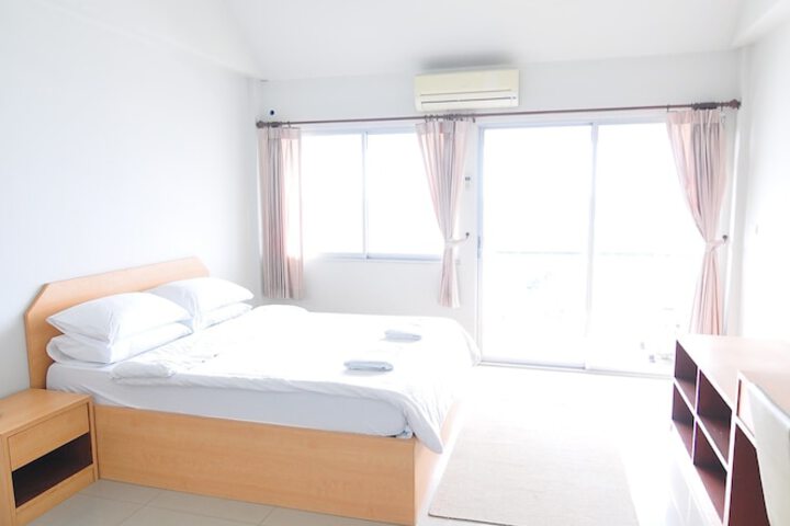 Room 3 of 21