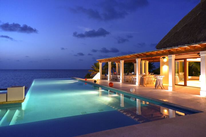 Pool 102 of 180