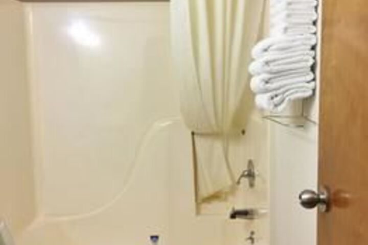 Room 4 of 22