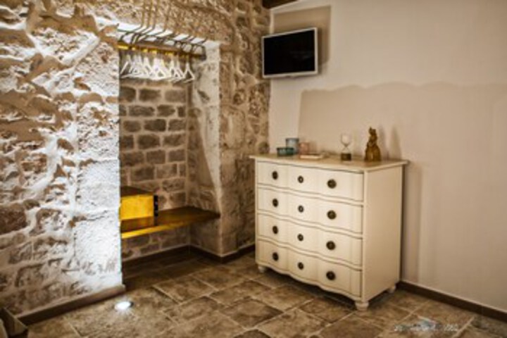 Room 20 of 22