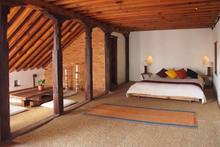 Room 9 of 31