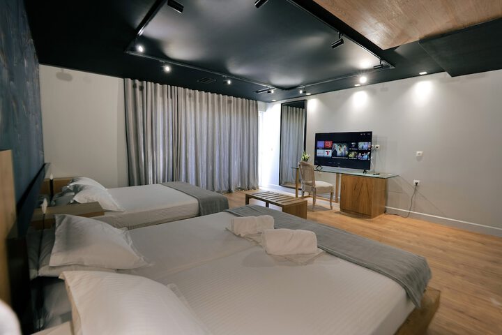 Room 10 of 148