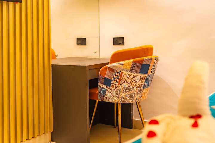 Room 28 of 109