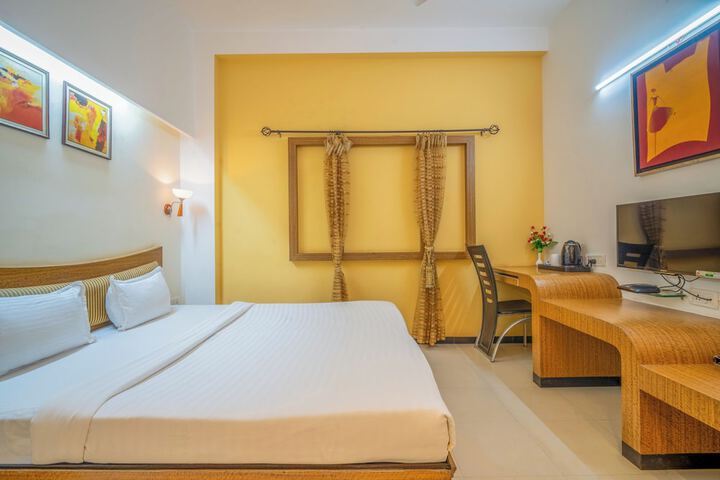 Room 27 of 167