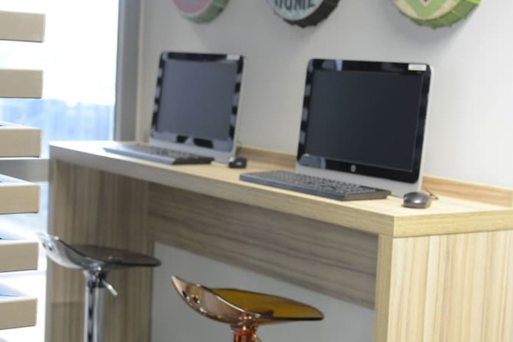 Business Center 69 of 78