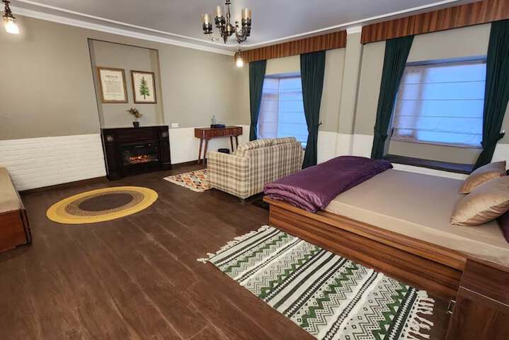 Room 16 of 20