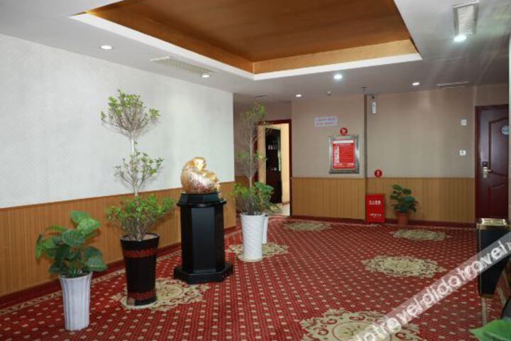 Hotel Interior 17 of 36