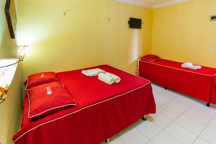 Room 25 of 183