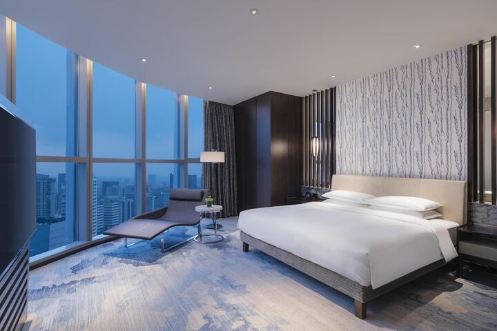Room 15 of 46