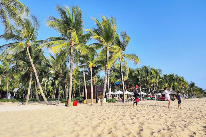 Beach 55 of 70