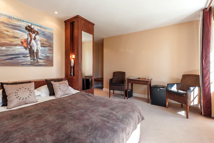 Room 5 of 39