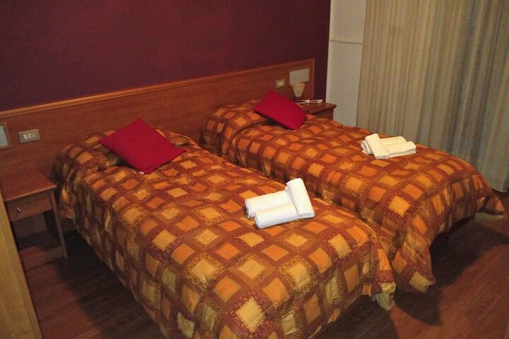 Room 3 of 17