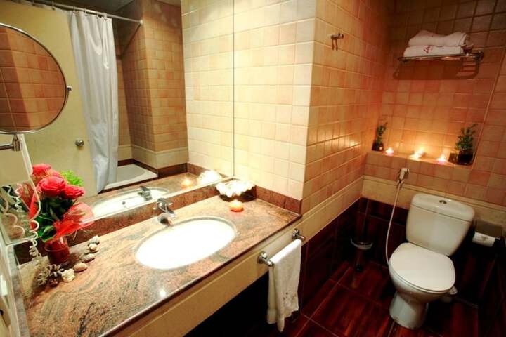Clean Restrooms