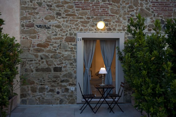 Terrace/Patio 30 of 49