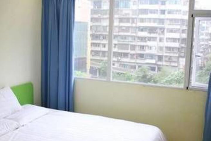 Room 42 of 54