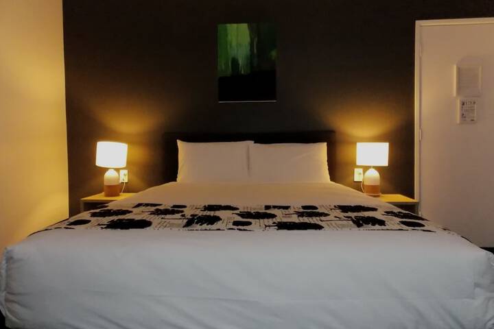 Room 6 of 29