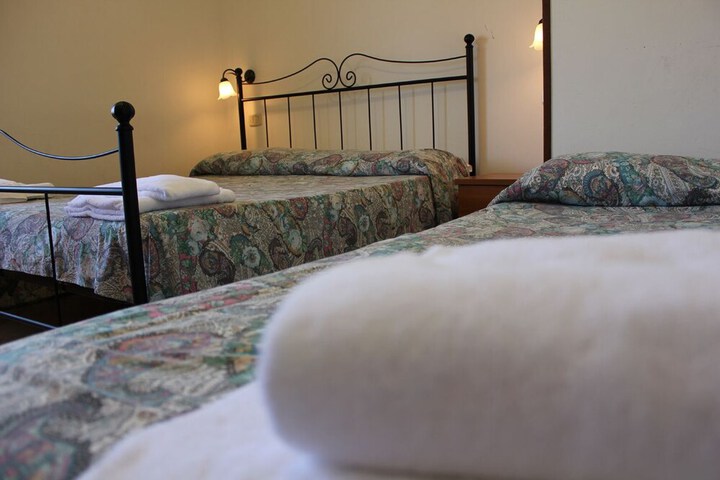 Room 2 of 23