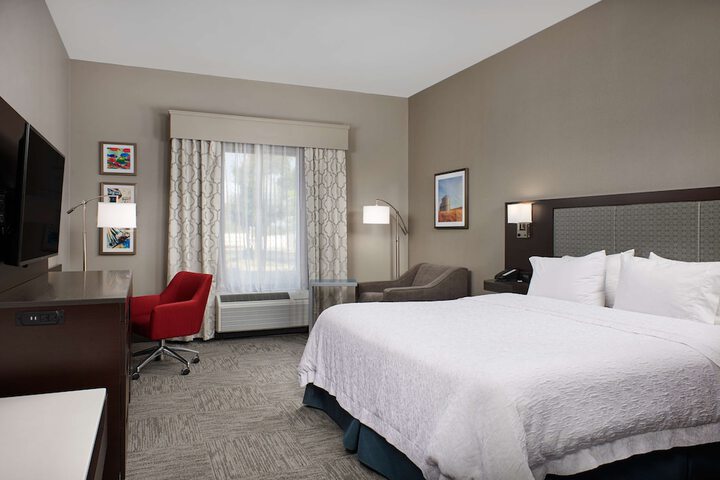 Room 7 of 24