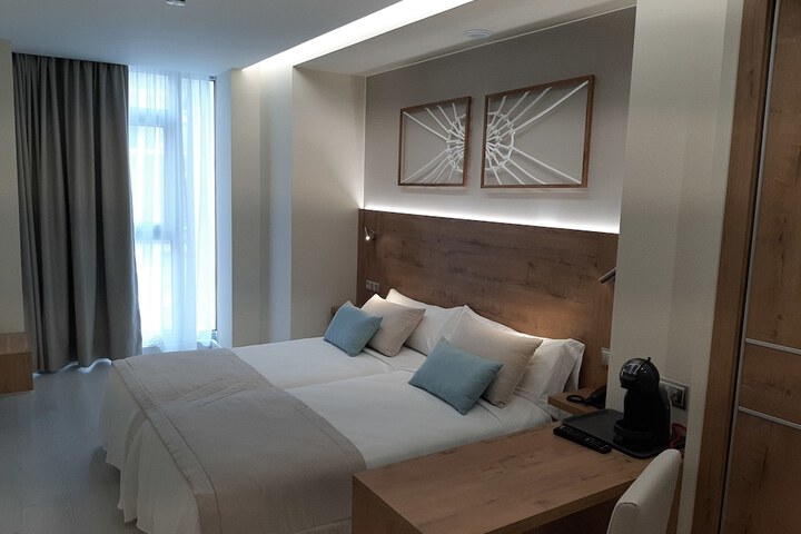Room 3 of 30