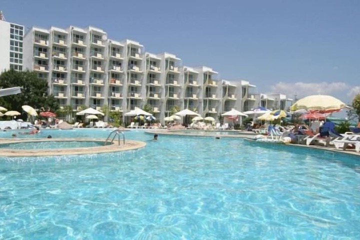 Pool Hotel