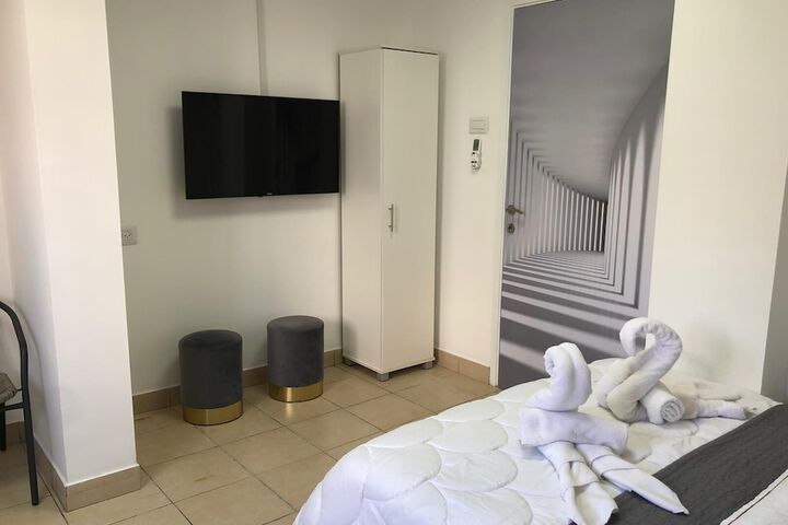 Room 54 of 140