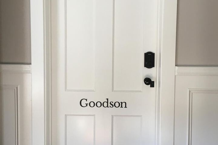 Room 13 of 83