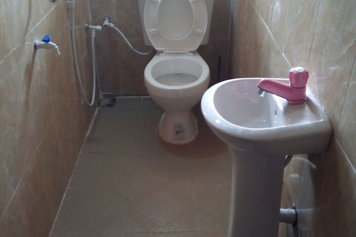 Room 6 of 7