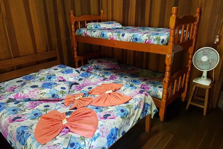 Room 10 of 50