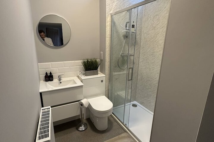 Room 10 of 19