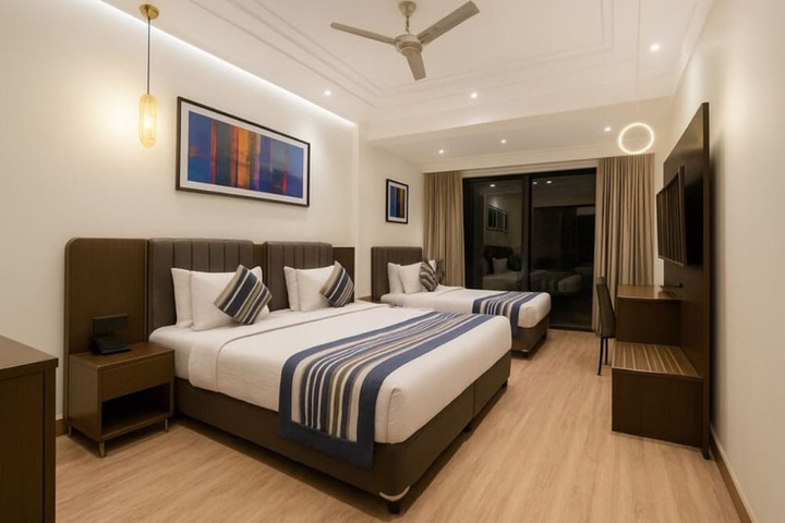 Room 14 of 30