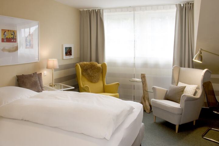 Room 14 of 75