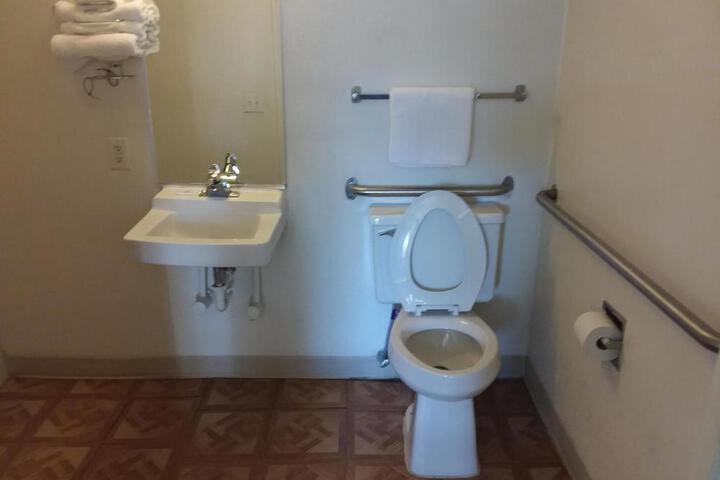 Queen Bed Accessible (5 of 8)
