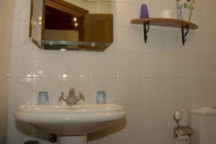 Room 2 of 55