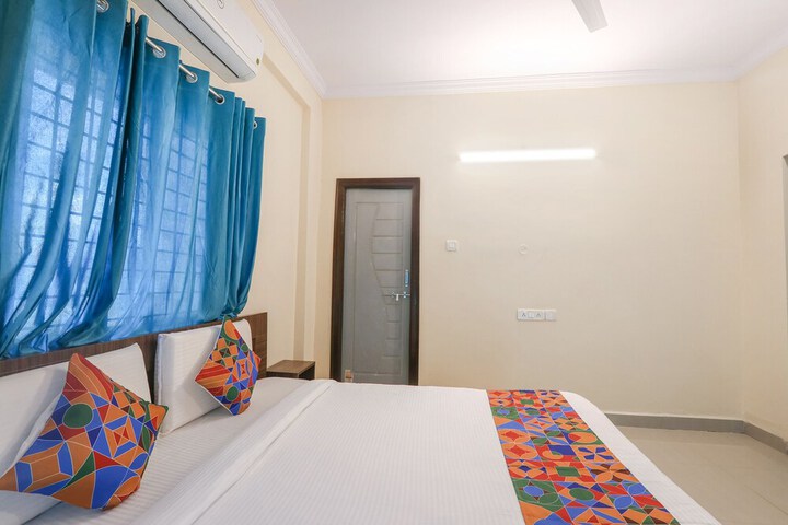 Room 16 of 23