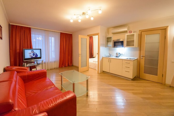 Room 12 of 244
