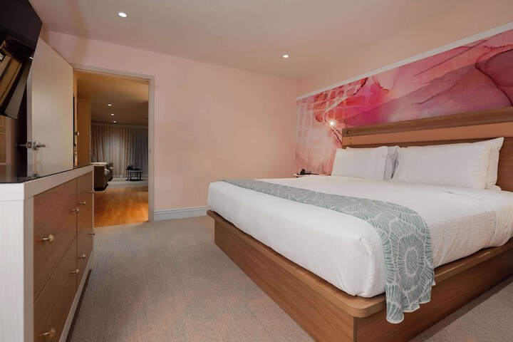 Room 15 of 47