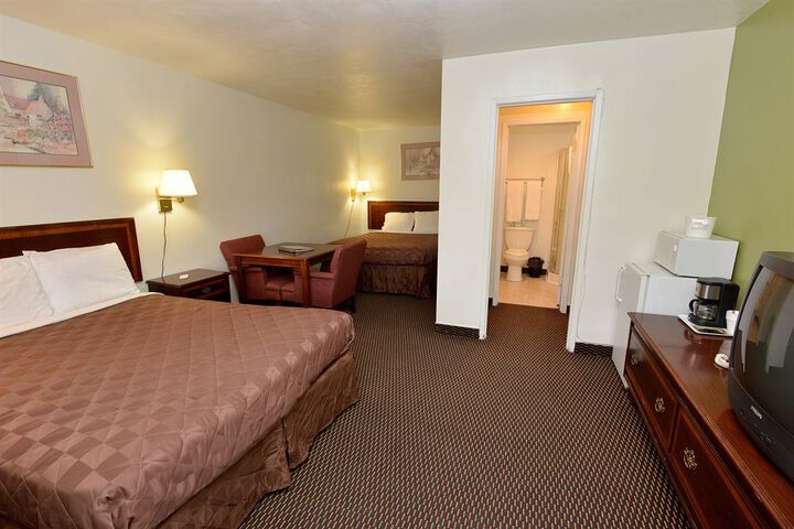 Room 7 of 38