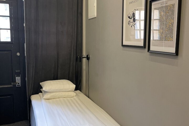 Room 66 of 149