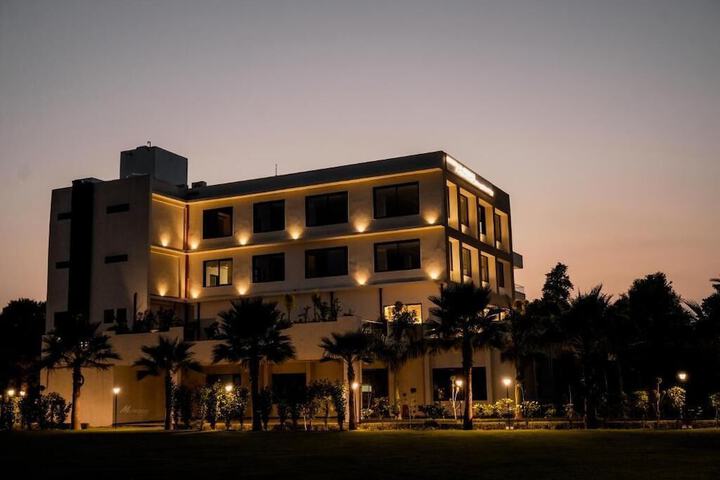Hotel 26 of 27