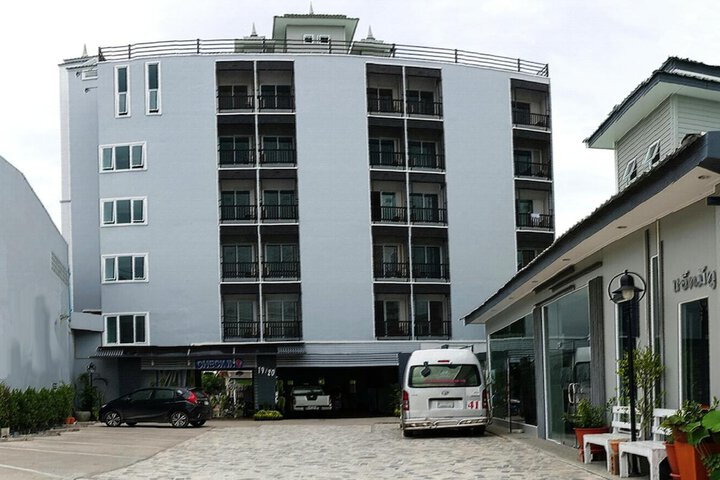 Hotel 37 of 40