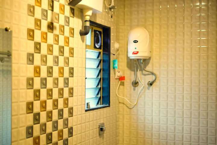 Room 14 of 28