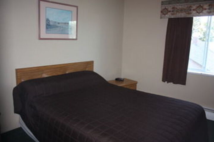 Room 16 of 35